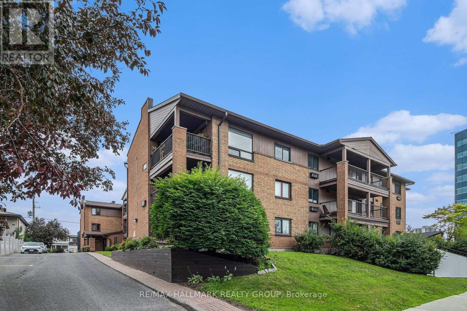 306 - 316 Savard Avenue, Ottawa, Ontario  K1L 7S2 - Photo 2 - X13635722