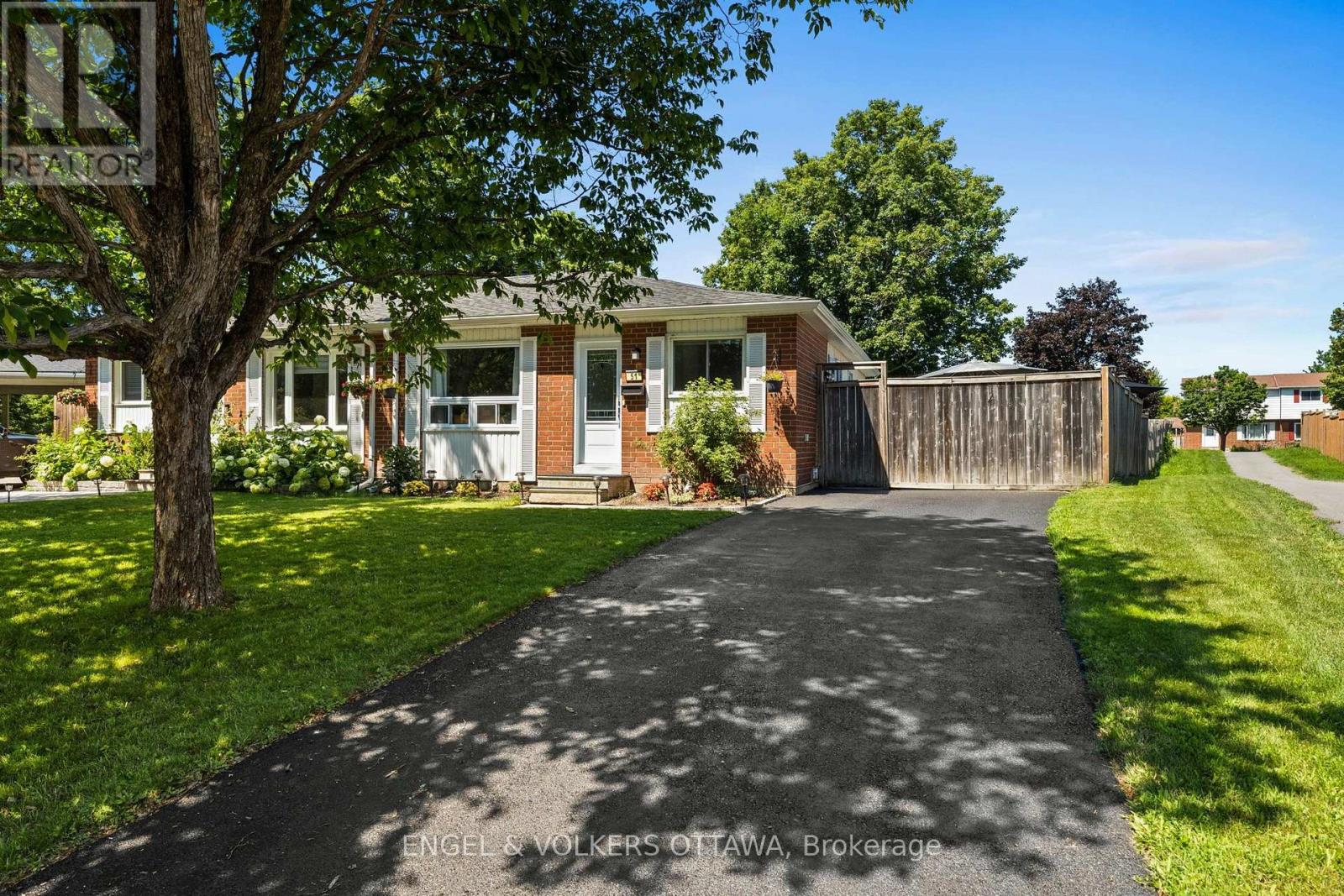 51 Morton Drive, Ottawa, Ontario  K2L 1W9 - Photo 1 - X13635776