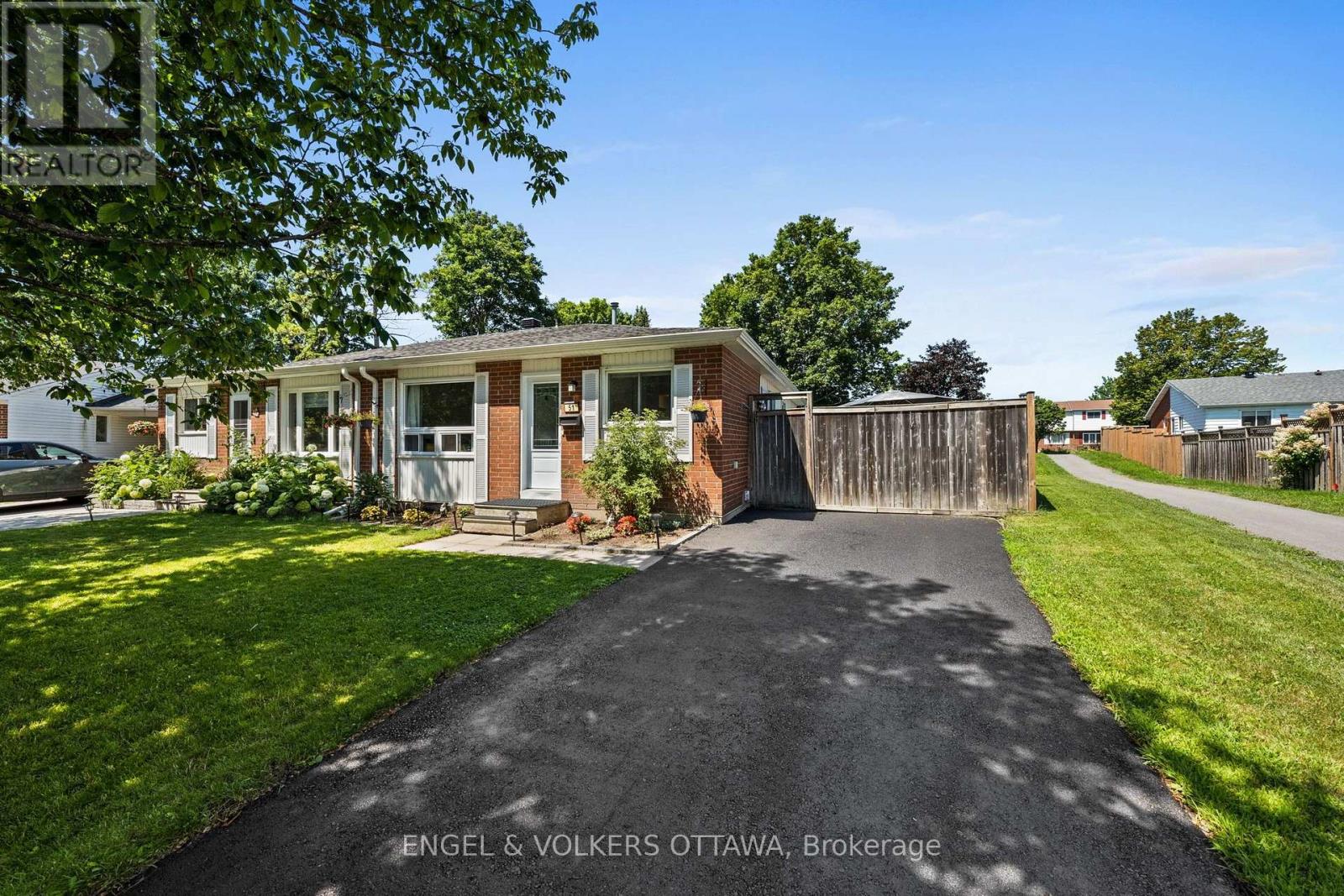 51 Morton Drive, Ottawa, Ontario  K2L 1W9 - Photo 2 - X13635776