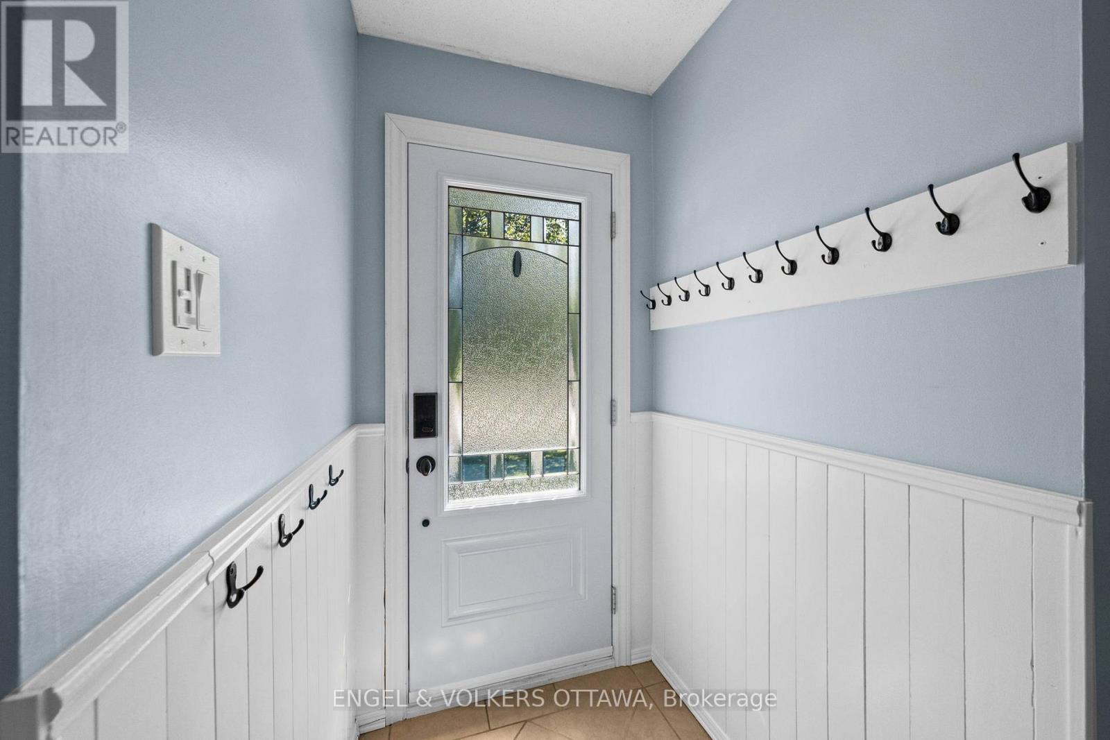 51 Morton Drive, Ottawa, Ontario  K2L 1W9 - Photo 7 - X13635776
