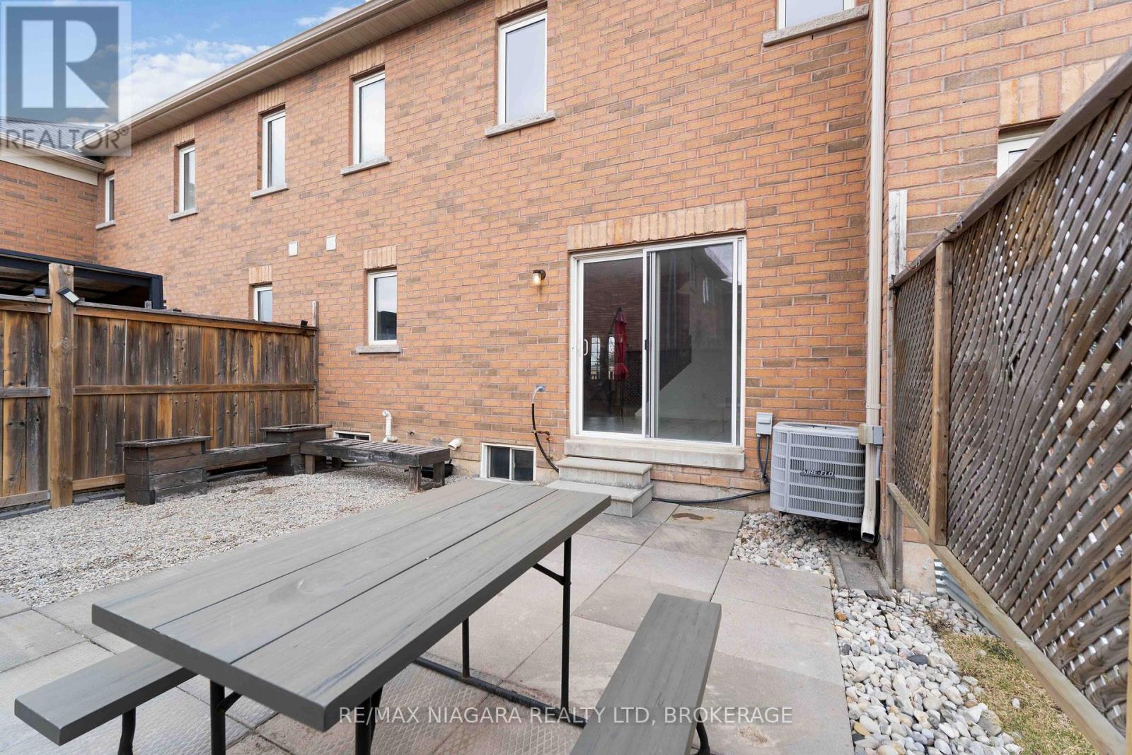 48 Juneberry Road, Thorold, Ontario  L2V 5G5 - Photo 19 - X13635698