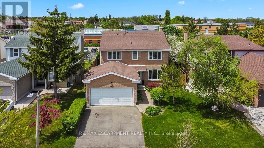 86 Northampton Street, Brampton, Ontario  L6S 3Y7 - Photo 2 - W13635808