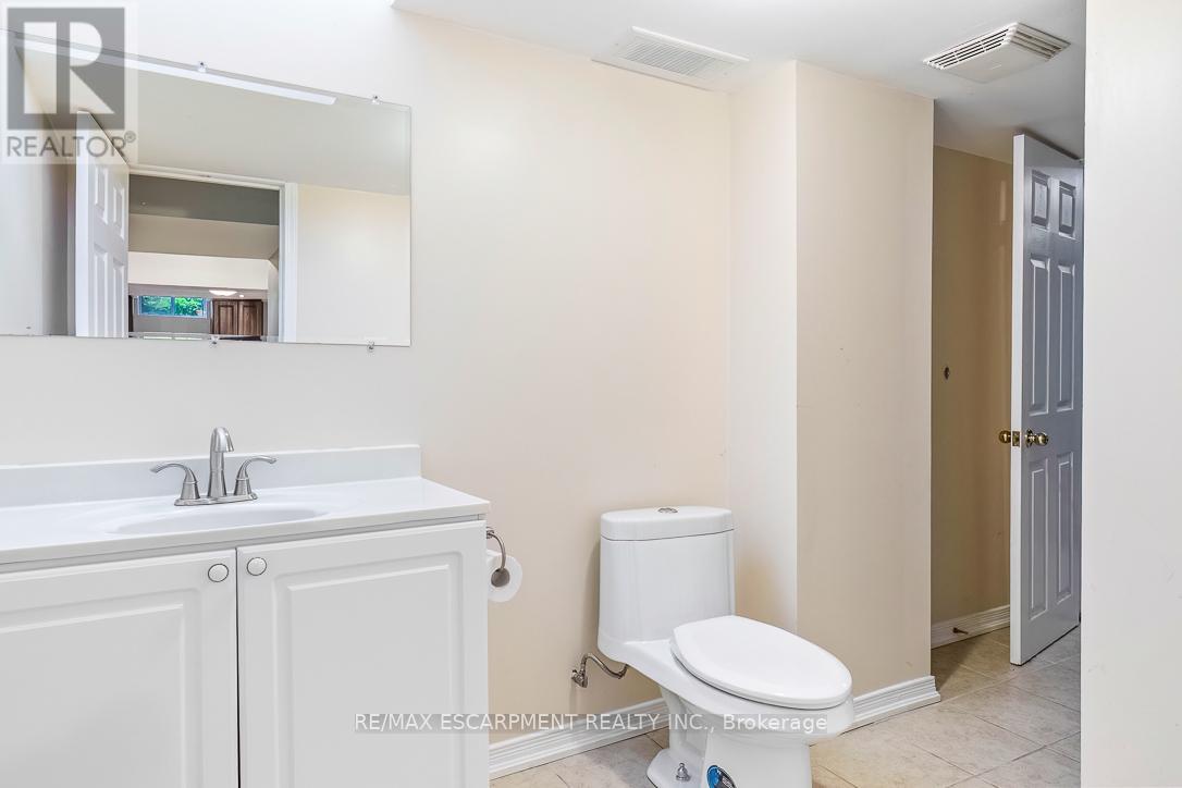 86 Northampton Street, Brampton, Ontario  L6S 3Y7 - Photo 41 - W13635808