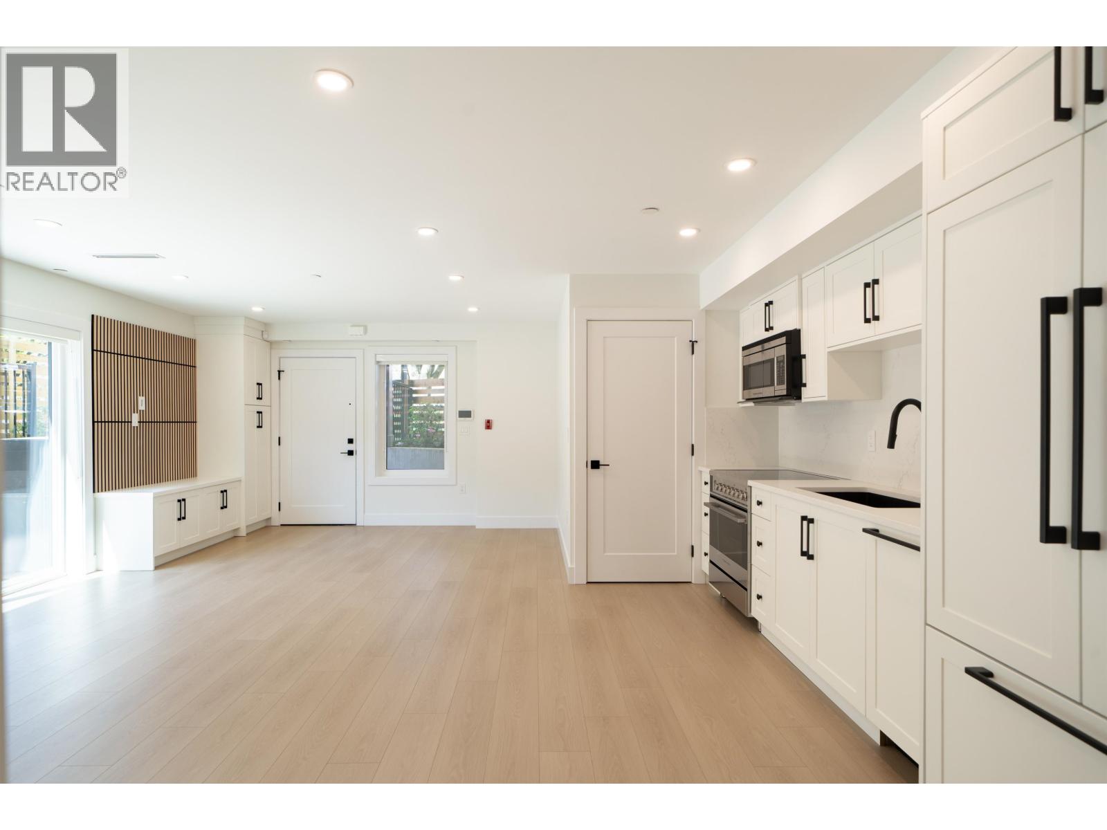 4832 Duchess Street, Vancouver, British Columbia  V5R 3L6 - Photo 5 - R3152179