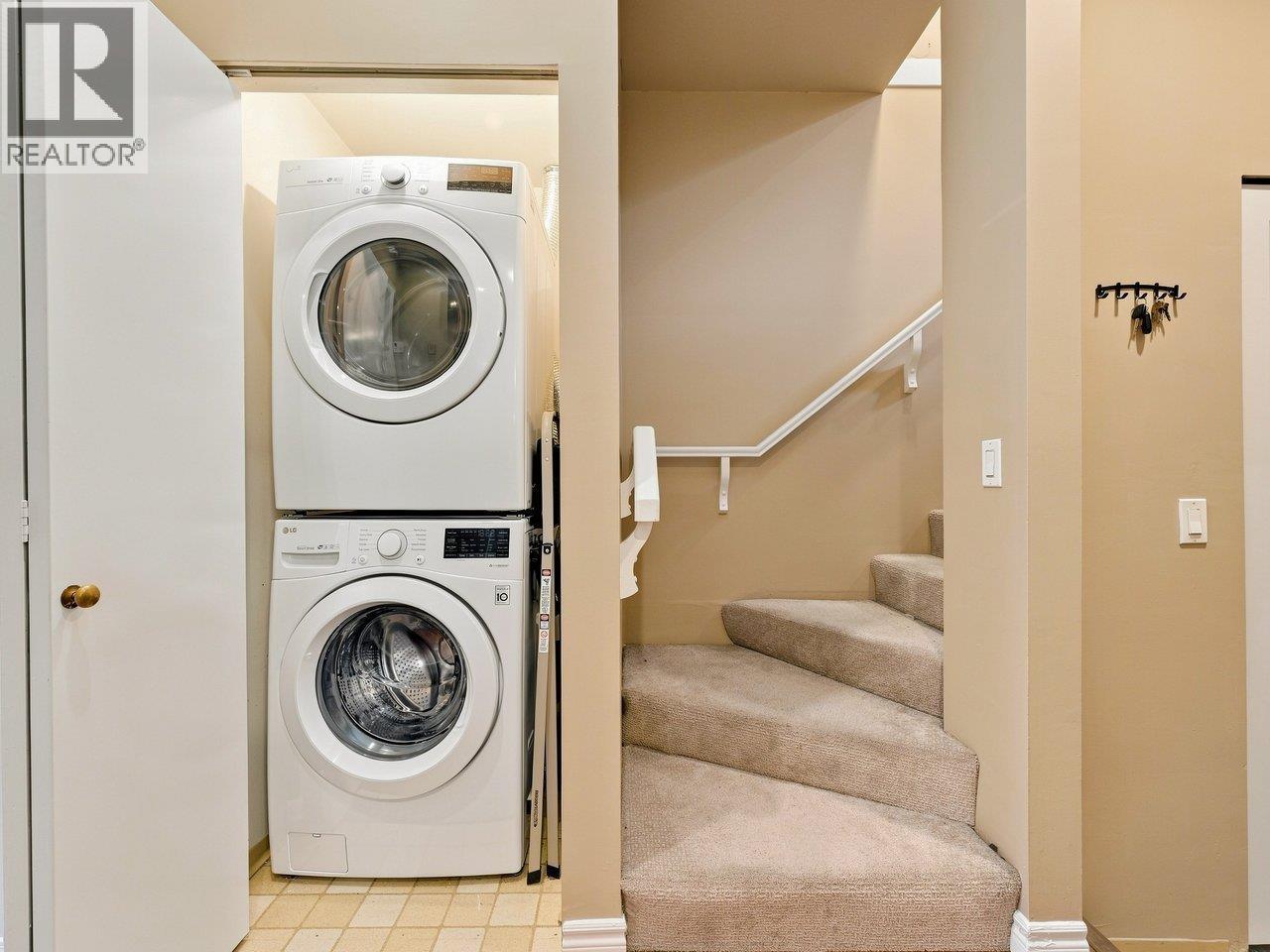 22 2133 St. Georges Avenue, North Vancouver, British Columbia  V7L 3K5 - Photo 15 - R3152210