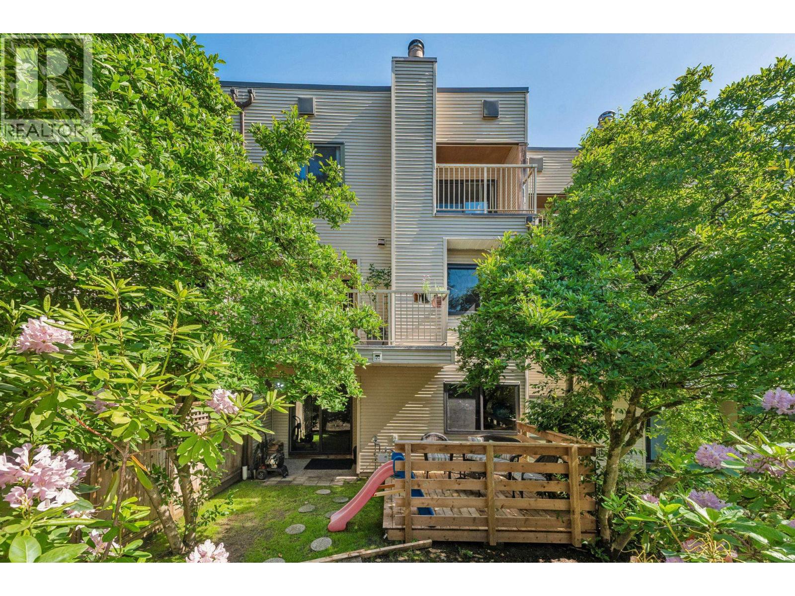 110 1210 Falcon Drive, Coquitlam, British Columbia  V3E 2E5 - Photo 1 - R3152222