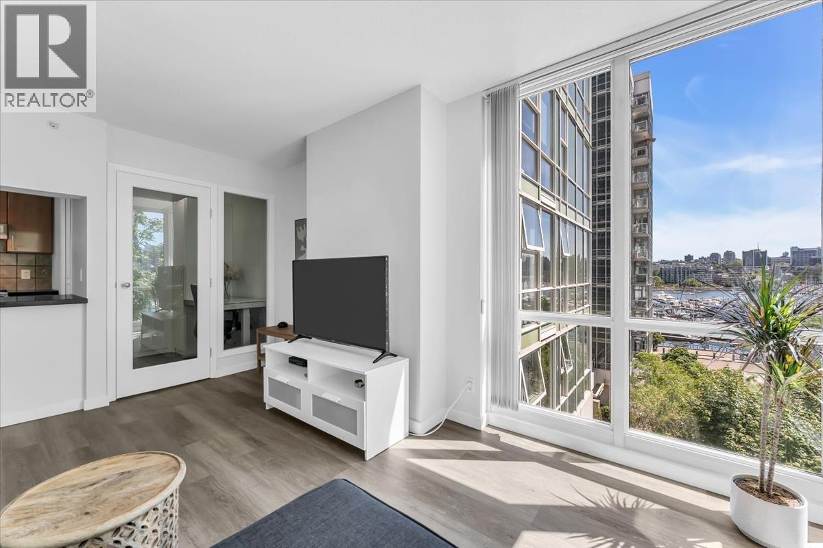 602 193 Aquarius Mews, Vancouver, British Columbia  V6Z 2Z2 - Photo 2 - R3152234