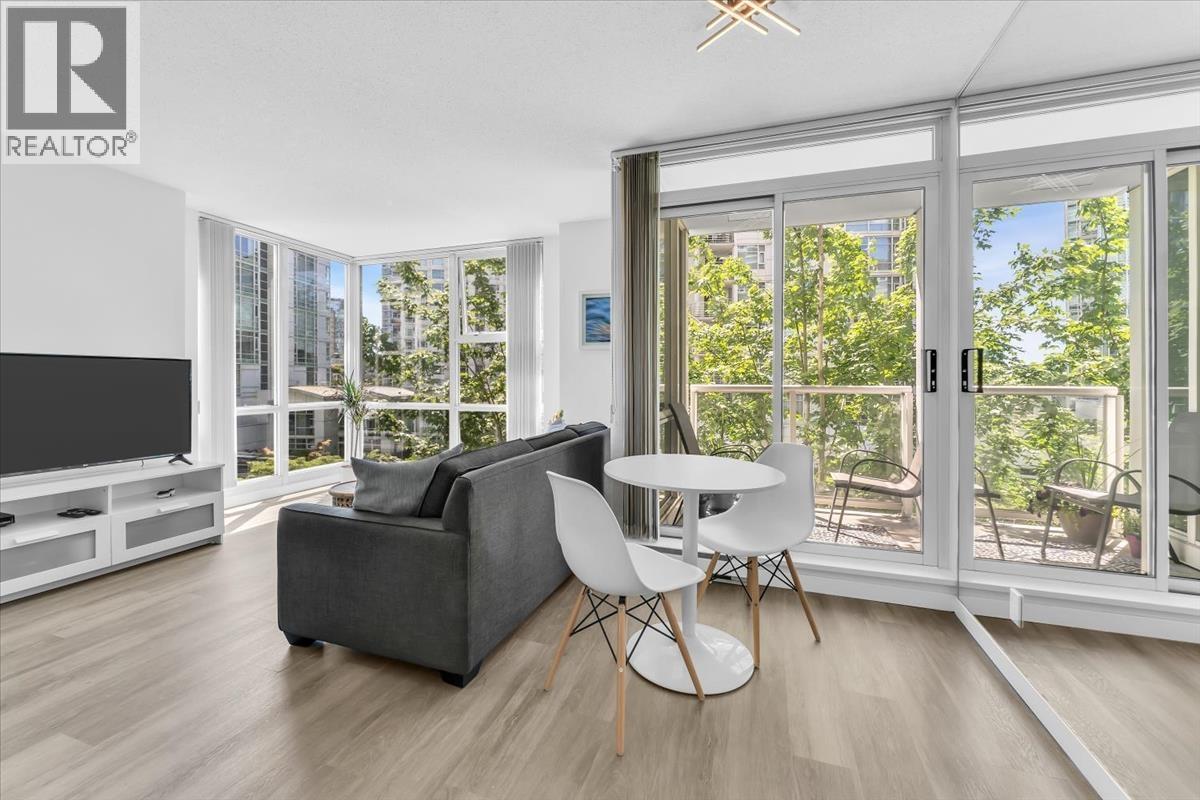 602 193 Aquarius Mews, Vancouver, British Columbia  V6Z 2Z2 - Photo 7 - R3152234