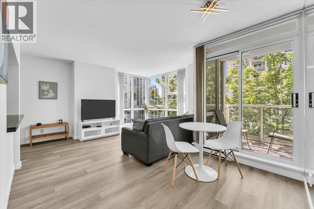 602 193 Aquarius Mews, Vancouver, British Columbia  V6Z 2Z2 - Photo 8 - R3152234