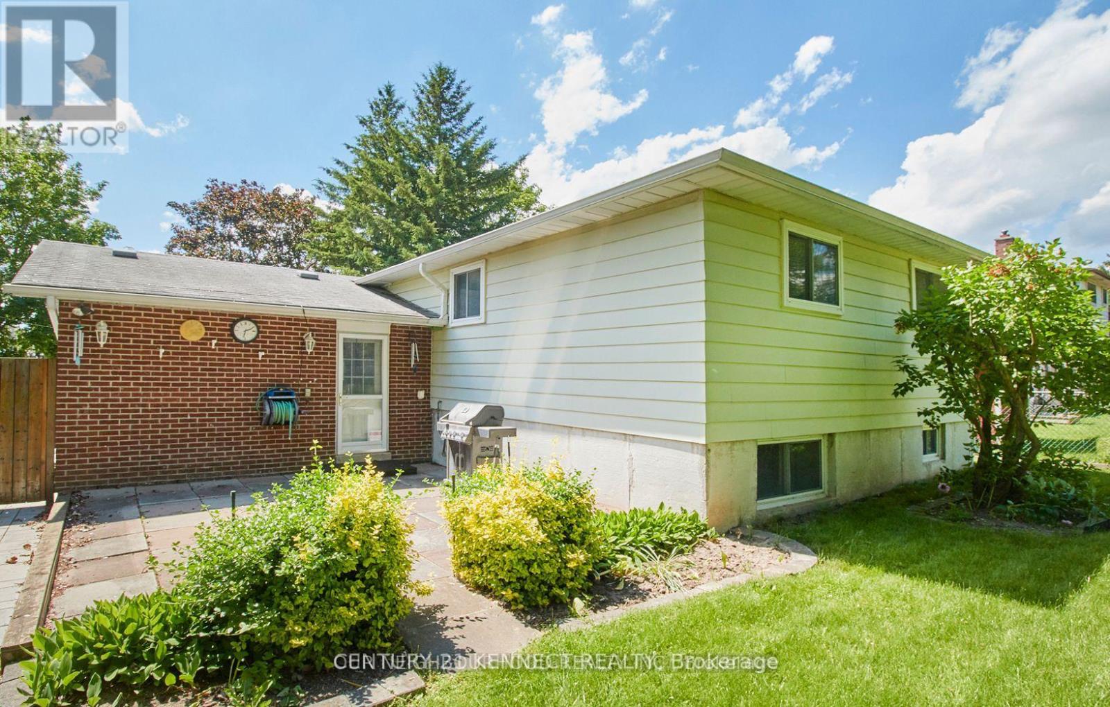 715 Waverly Street N, Oshawa, Ontario  L1J 6C1 - Photo 11 - E13635692
