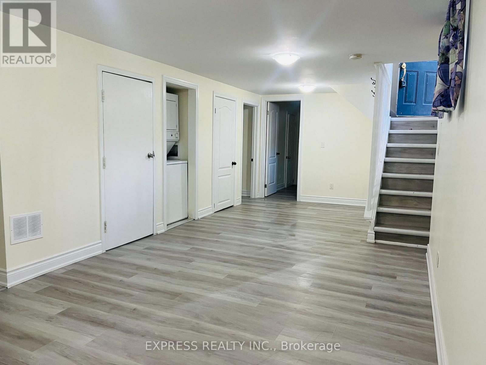 Bsmt - 711 Dunlop Street W, Whitby, Ontario  L1N 1V4 - Photo 4 - E13635720