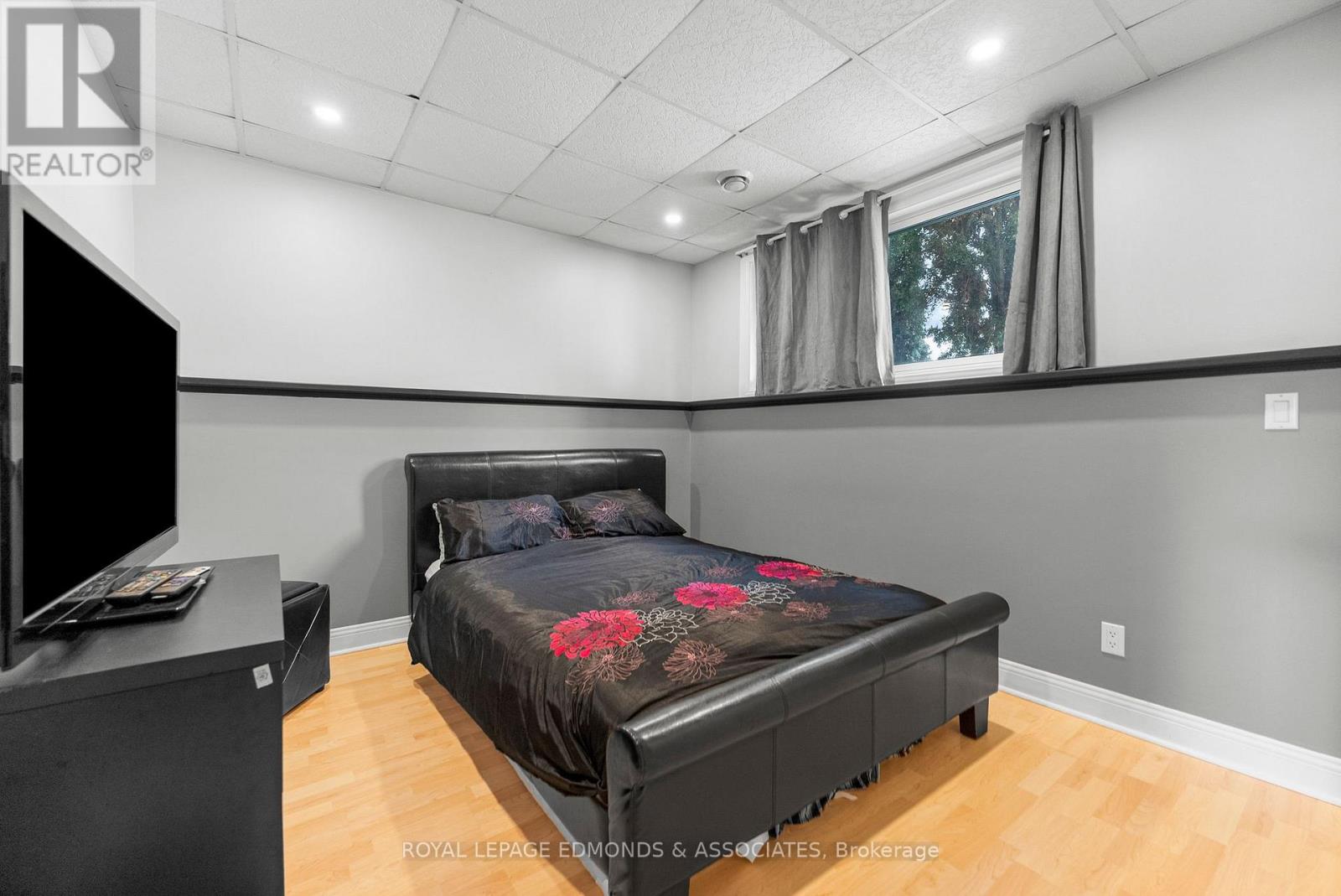 31 Silke Drive, Petawawa, Ontario  K8H 2L3 - Photo 32 - X12955790