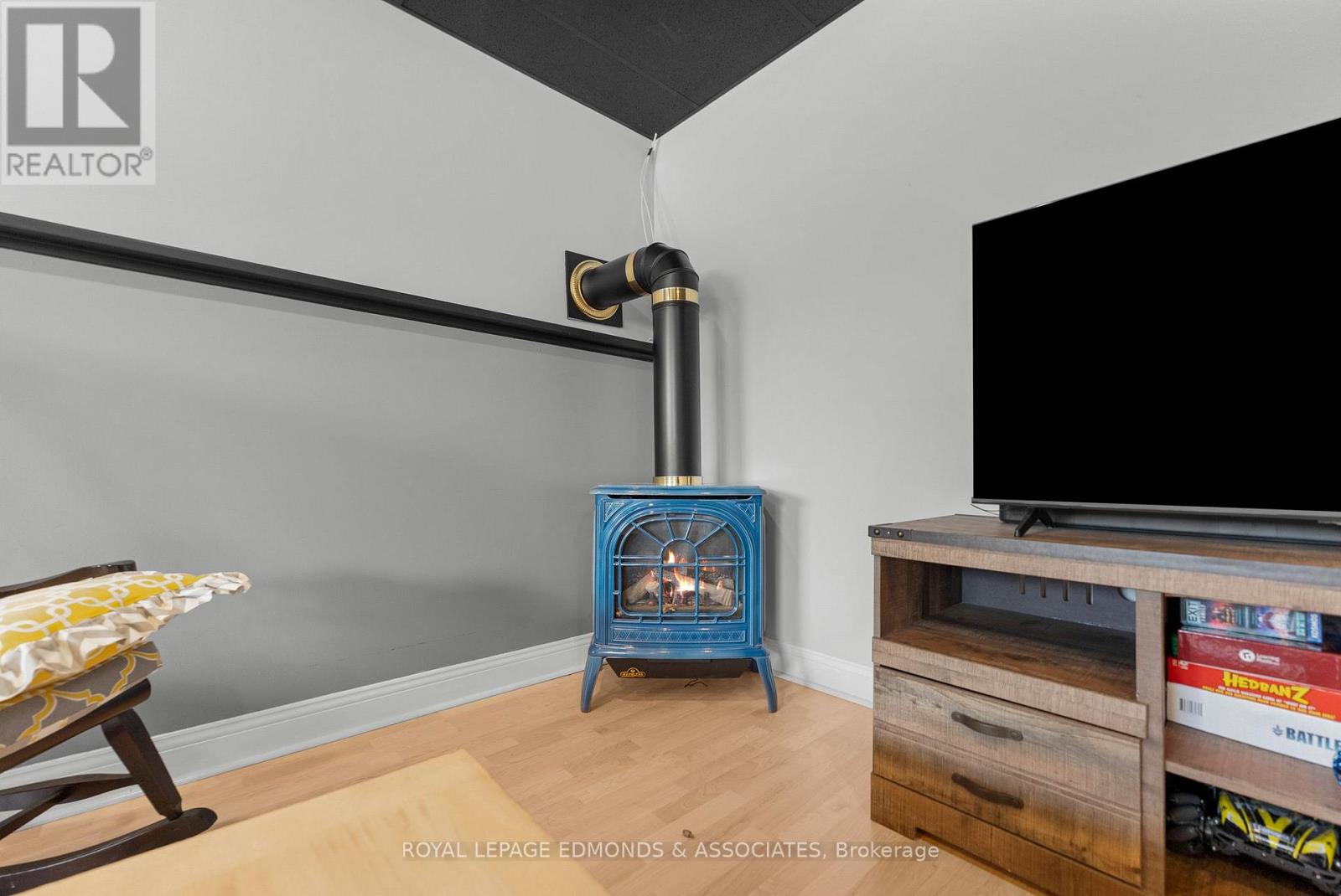 31 Silke Drive, Petawawa, Ontario  K8H 2L3 - Photo 31 - X12955790