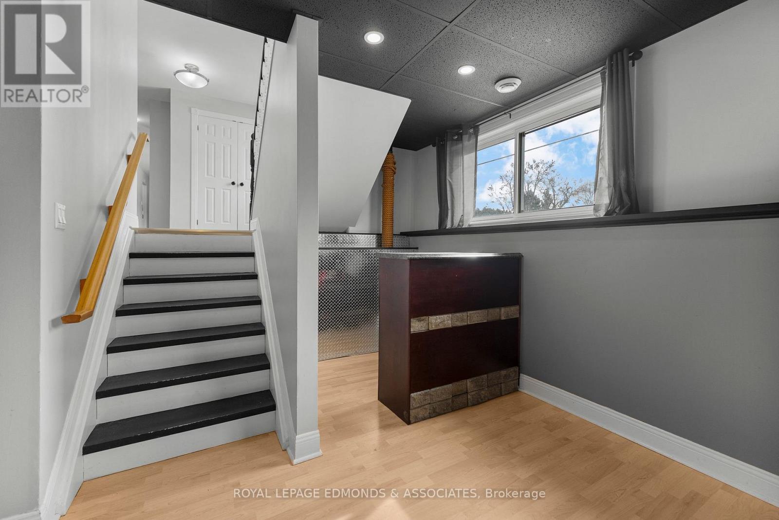 31 Silke Drive, Petawawa, Ontario  K8H 2L3 - Photo 29 - X12955790