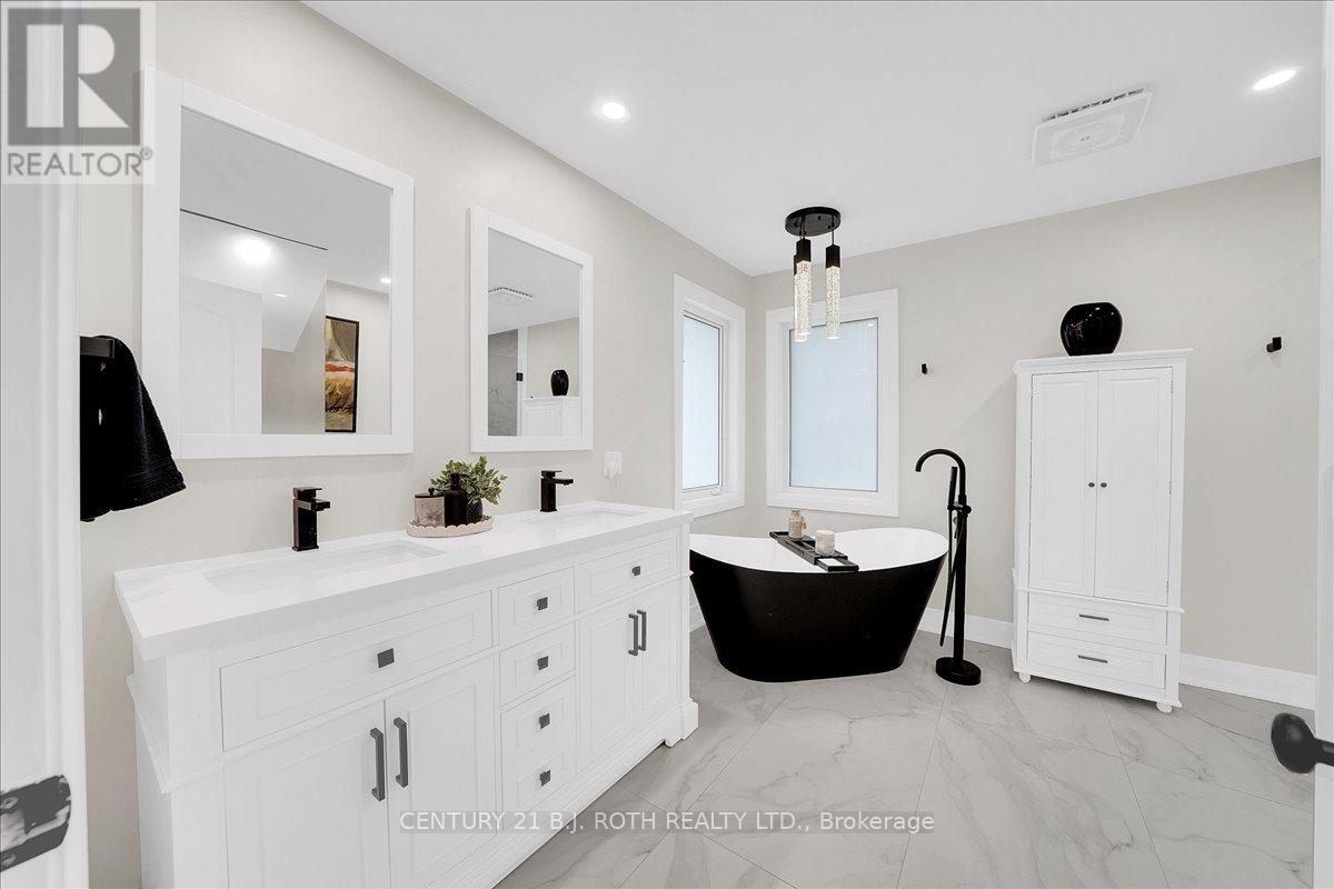 142 Wheeler Crescent, Whitchurch-Stouffville, Ontario  L4A 1K2 - Photo 24 - N13635710