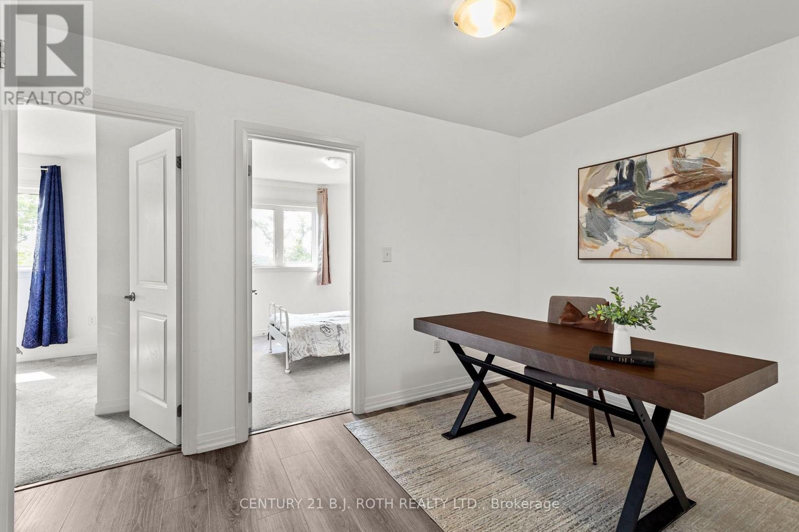 24 Brown Bear Street, Barrie, Ontario  L9J 0H8 - Photo 13 - S13635724