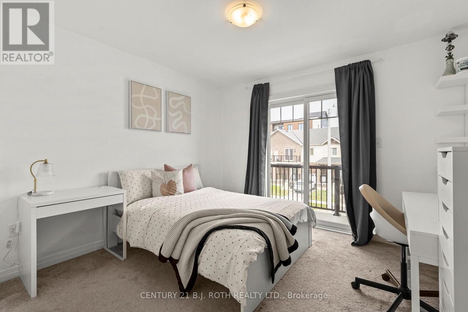 24 Brown Bear Street, Barrie, Ontario  L9J 0H8 - Photo 14 - S13635724