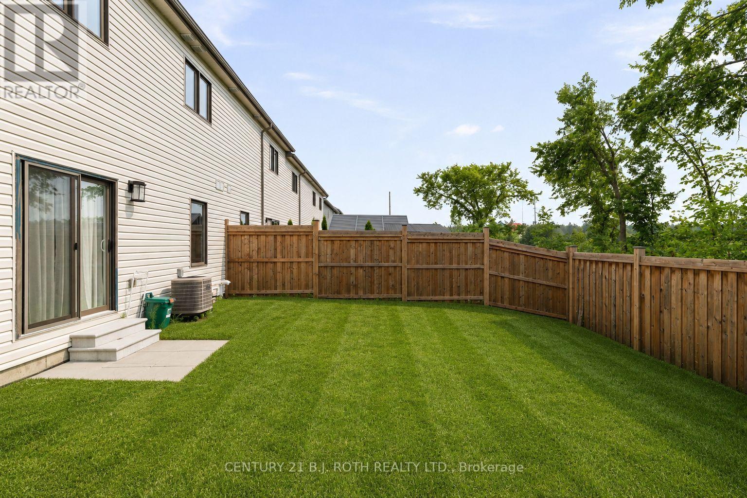 24 Brown Bear Street, Barrie, Ontario  L9J 0H8 - Photo 28 - S13635724