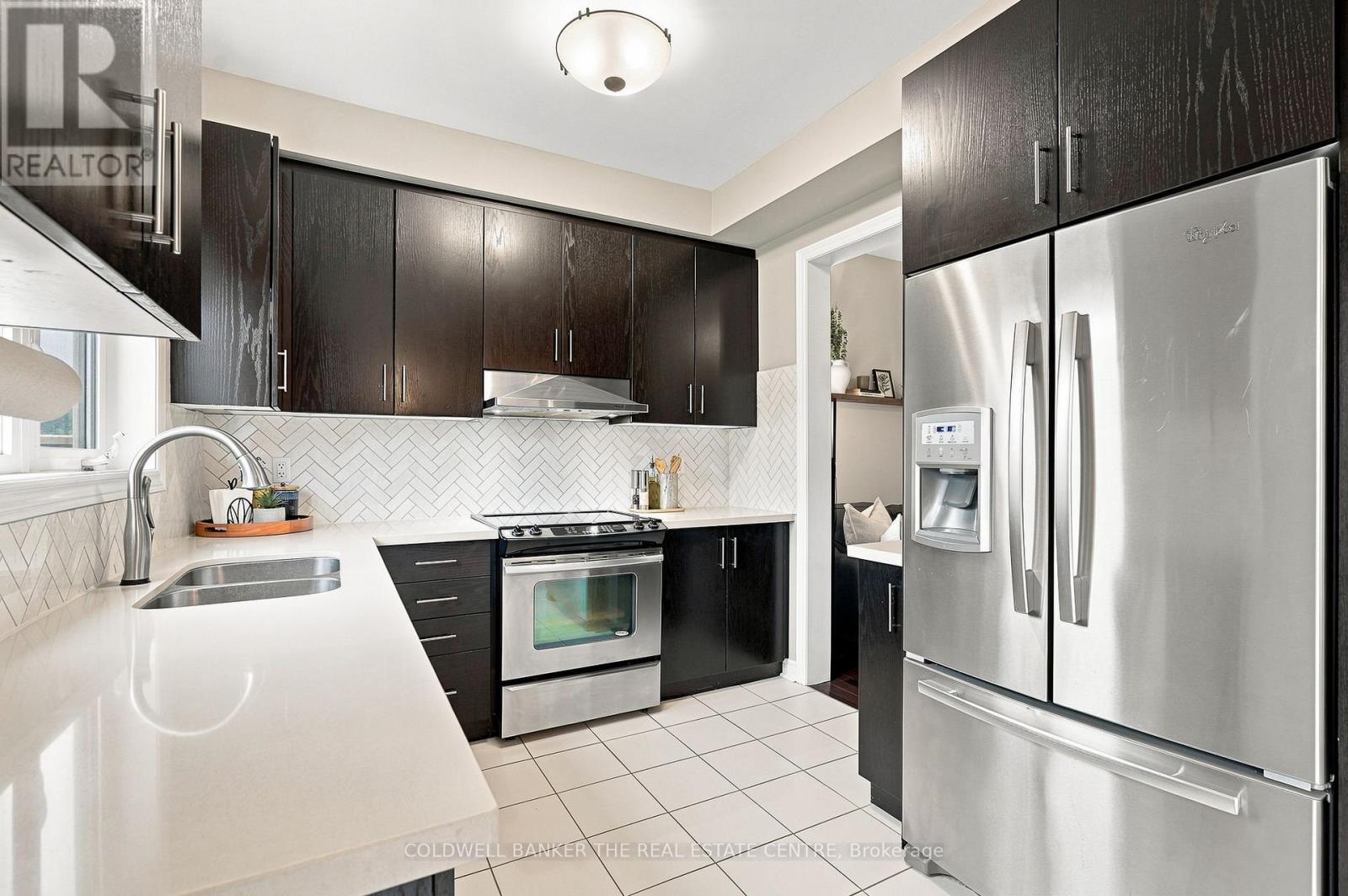 46 Pearcey Crescent, Barrie, Ontario L4N 6R8 - Photo 10 - S13635734