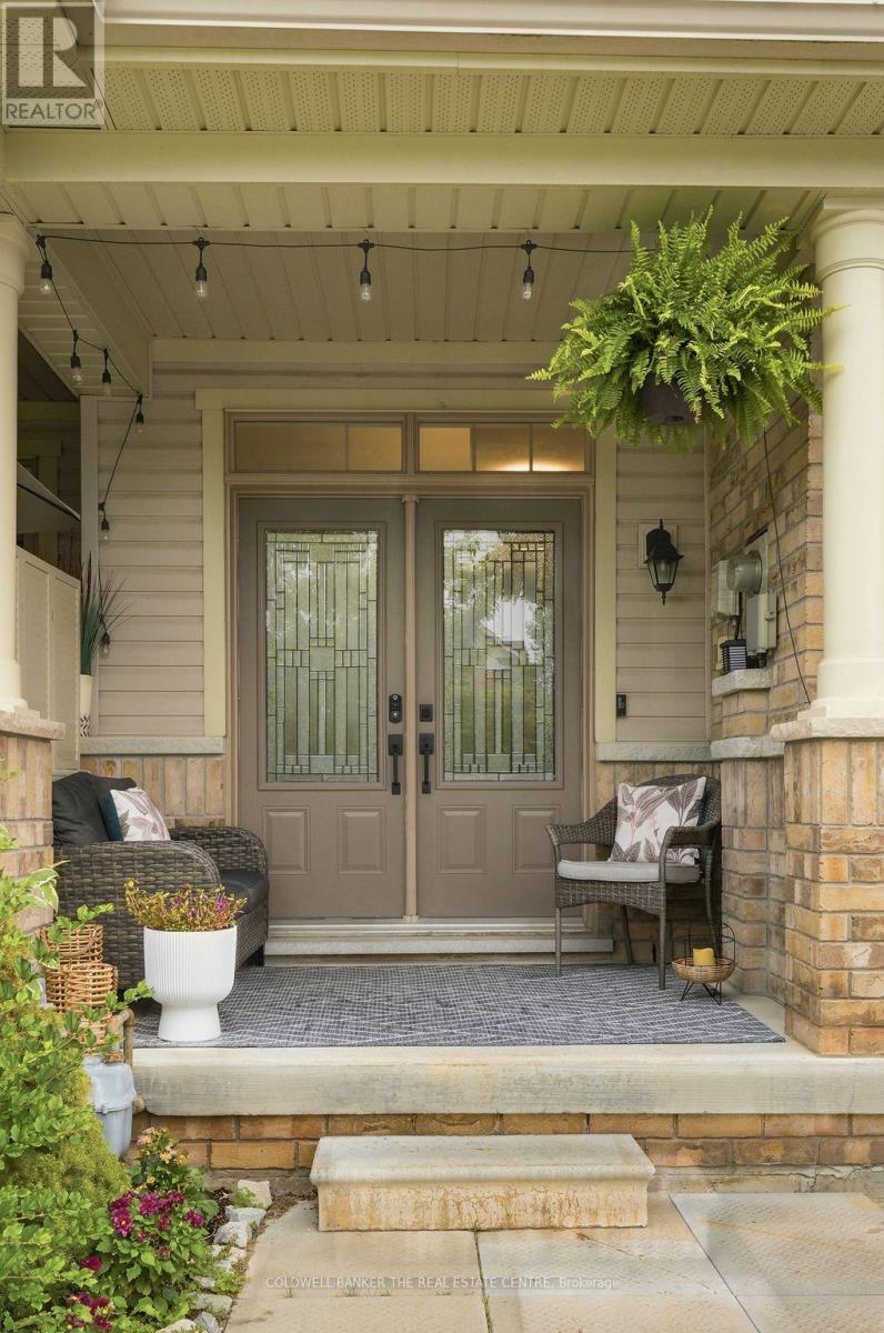 46 Pearcey Crescent, Barrie, Ontario L4N 6R8 - Photo 2 - S13635734