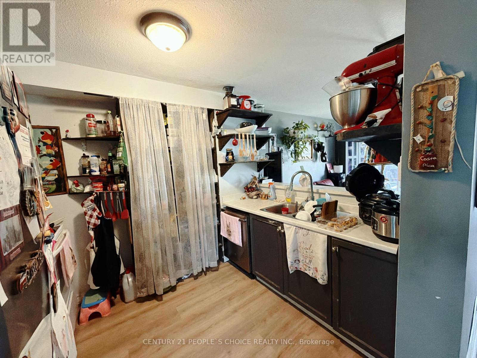 66 Michael Crescent, Barrie, Ontario L4M 6Z2 - Photo 8 - S13635736