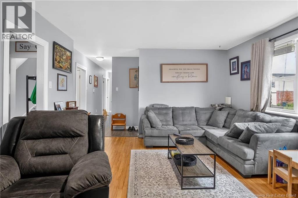 366-368 Beaconsfield Crescent, Saint John, New Brunswick  E2M 2H8 - Photo 6 - NB145292