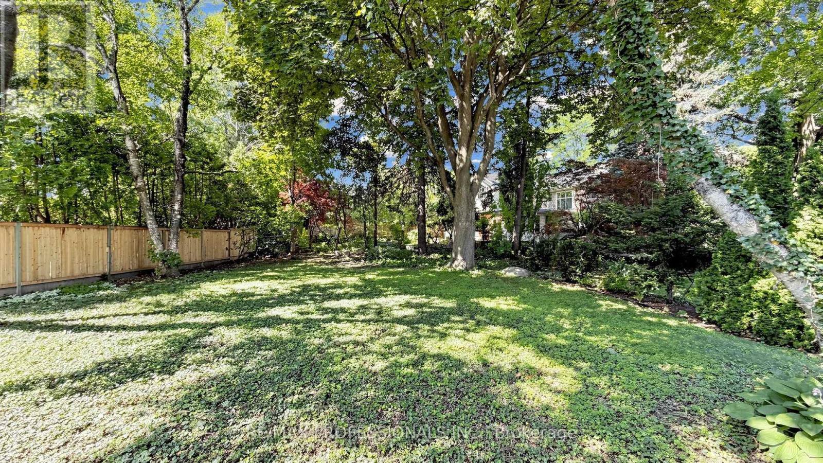 8 Southway Road, Toronto, Ontario  M9A 3X9 - Photo 8 - W13635732
