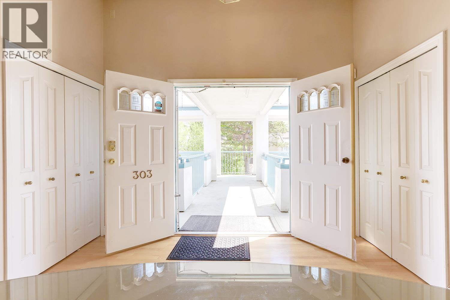 303 7500 Abercrombie Drive, Richmond, British Columbia  V6Y 3J9 - Photo 1 - R3070336