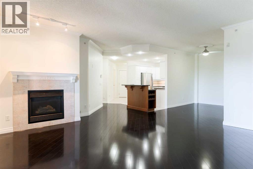 205, 200 Patina Court SW, Calgary, Alberta  T3H 4K9 - Photo 5 - A2312518