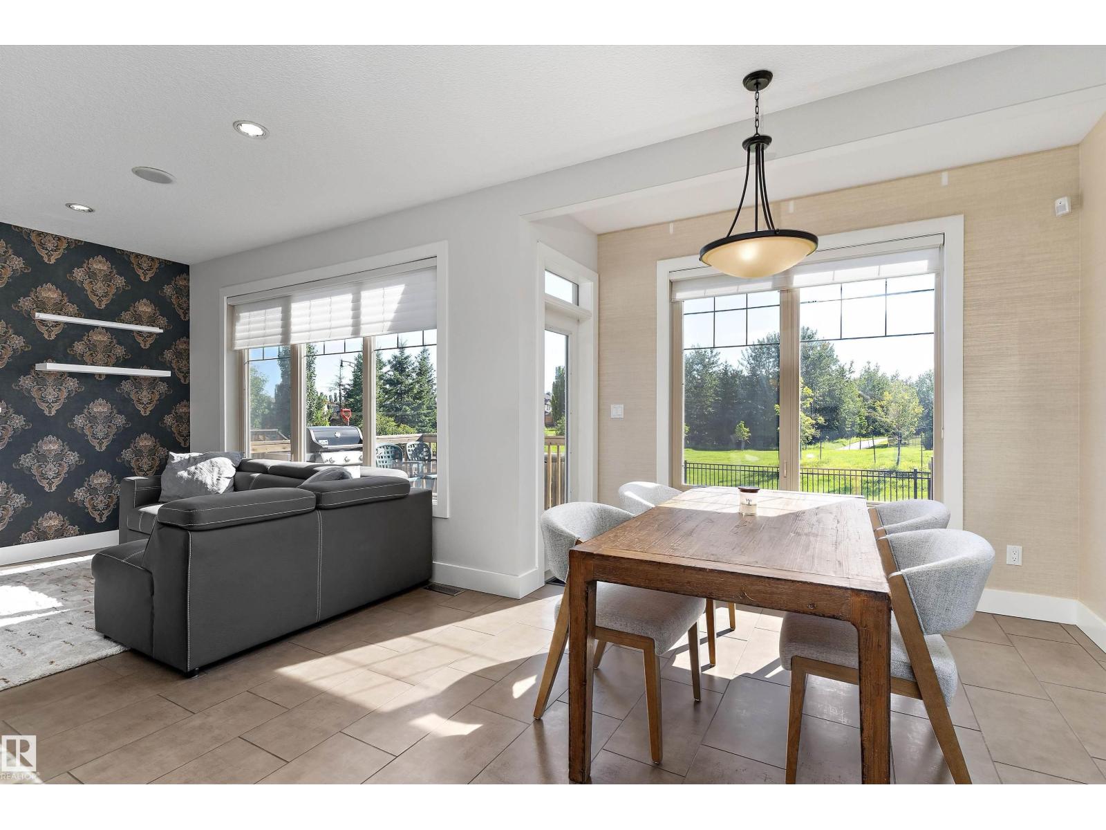5811 Mullen Pl NW, Edmonton, Alberta  T6R 0T9 - Photo 7 - E4502020