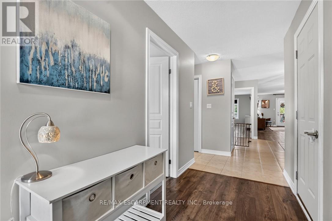 105 Anastasia Boulevard, West Lincoln, Ontario  L0R 2A0 - Photo 6 - X13635700