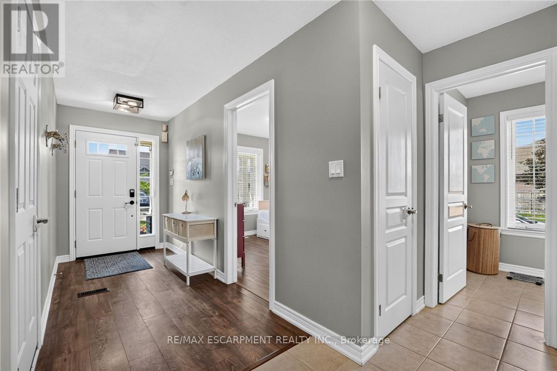 105 Anastasia Boulevard, West Lincoln, Ontario  L0R 2A0 - Photo 7 - X13635700