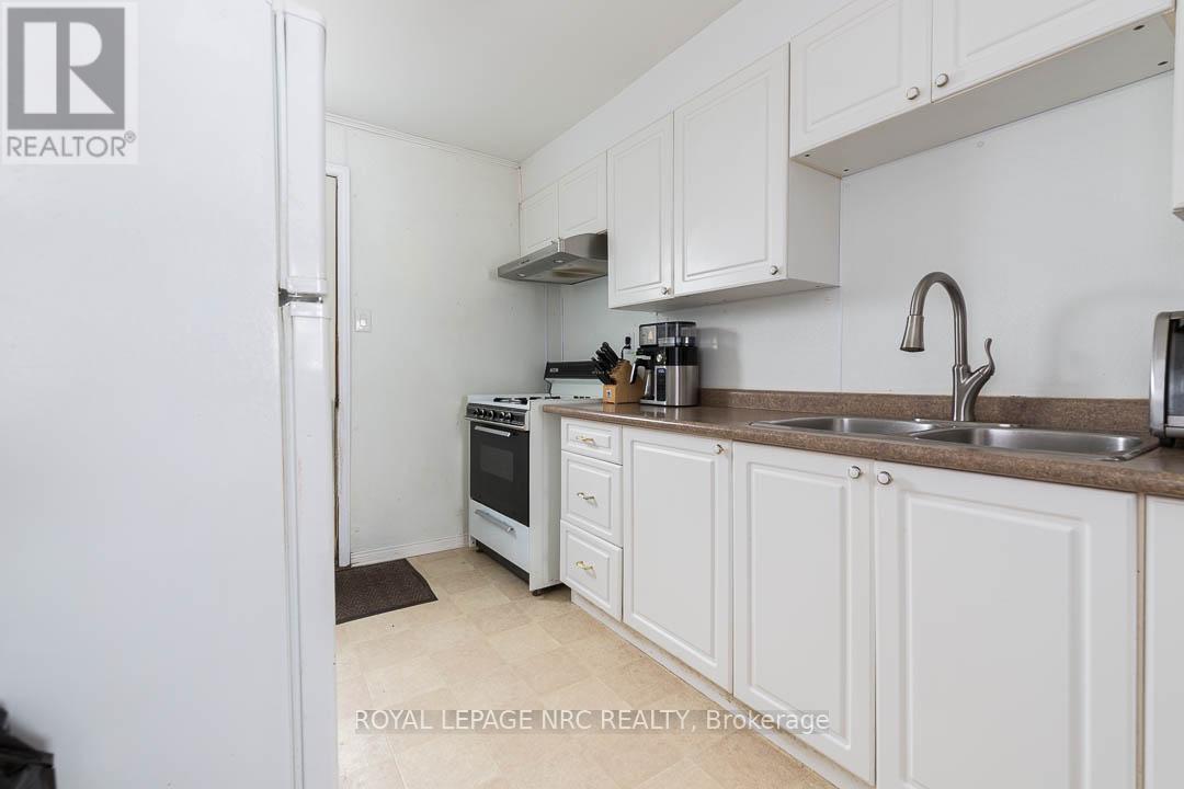 341 Corvette Street, Welland, Ontario  L3B 4S5 - Photo 7 - X13635798