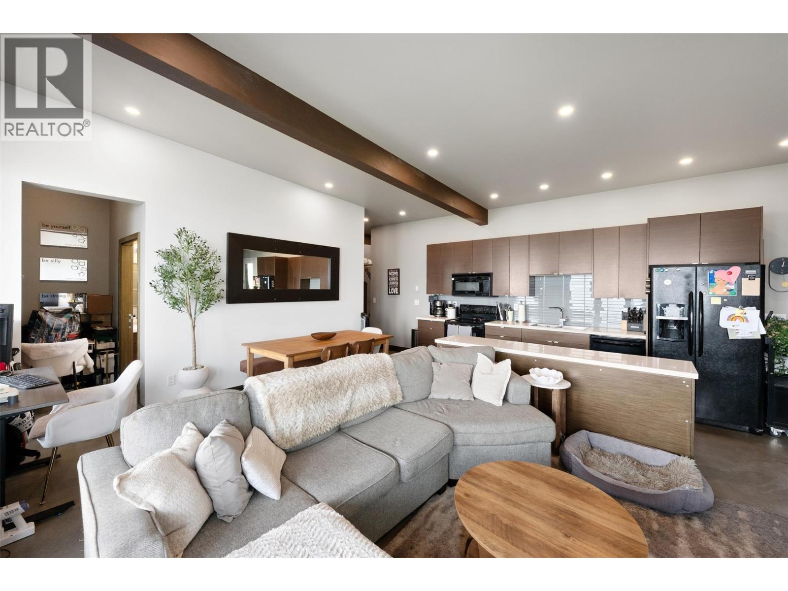 111 Hyslop Drive, Penticton, British Columbia  V2A 9A1 - Photo 8 - 10395639