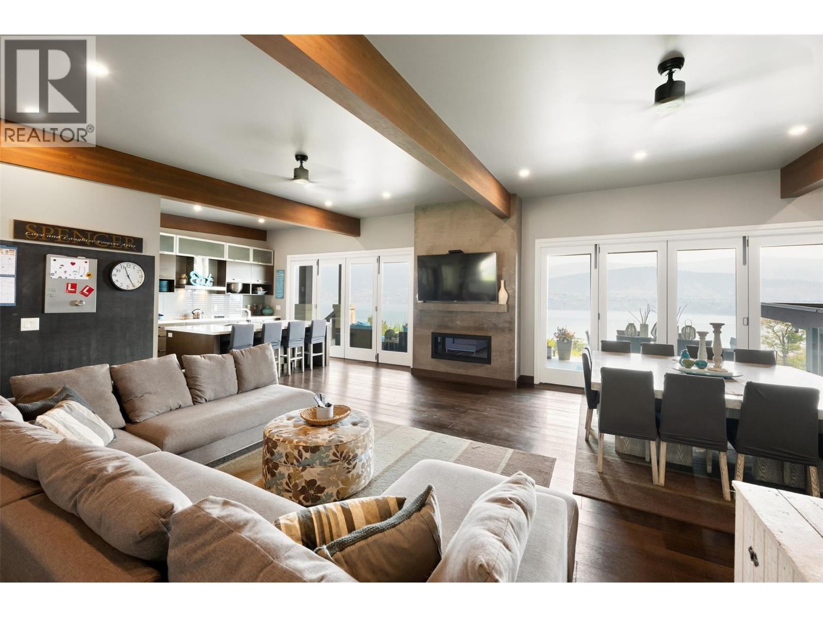111 Hyslop Drive, Penticton, British Columbia  V2A 9A1 - Photo 5 - 10395639