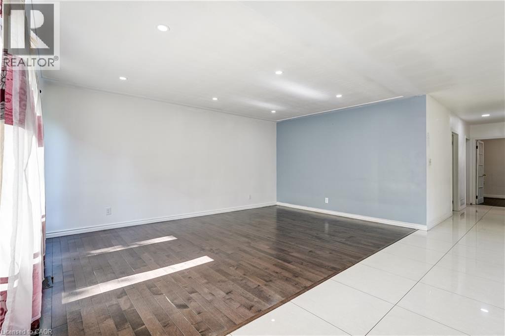 208 West 19th Street, Hamilton, Ontario  L9C 4J2 - Photo 9 - 40848909