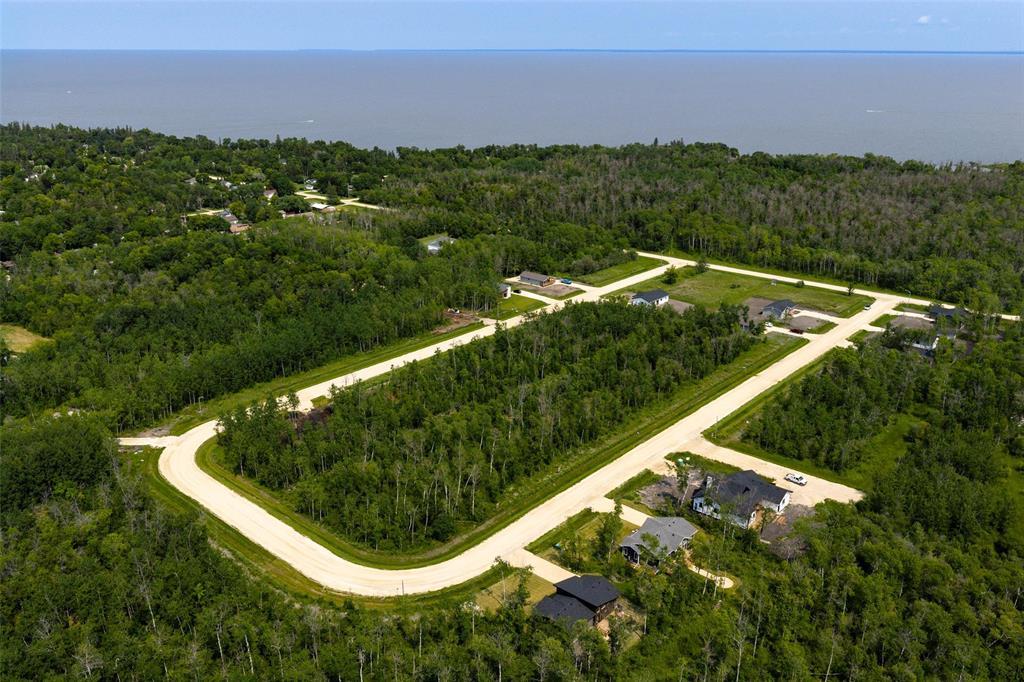 33 Everwood Crescent, Matlock, Manitoba R0C 2B0 - Photo 3 - 202608720