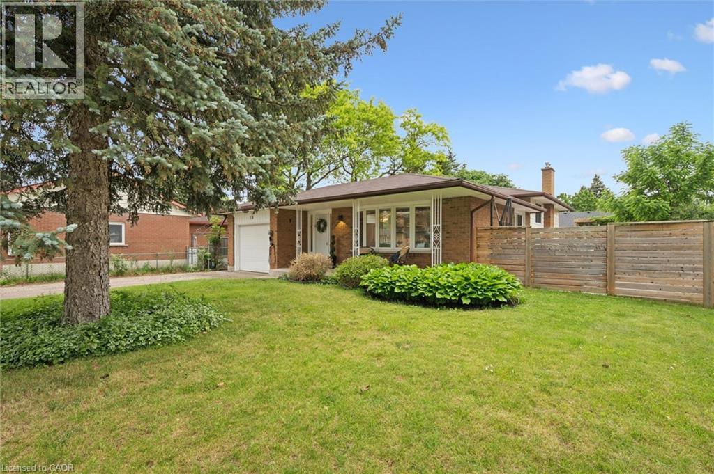 18 Jasper Court, Kitchener, Ontario  N2E 1C6 - Photo 5 - 40853059