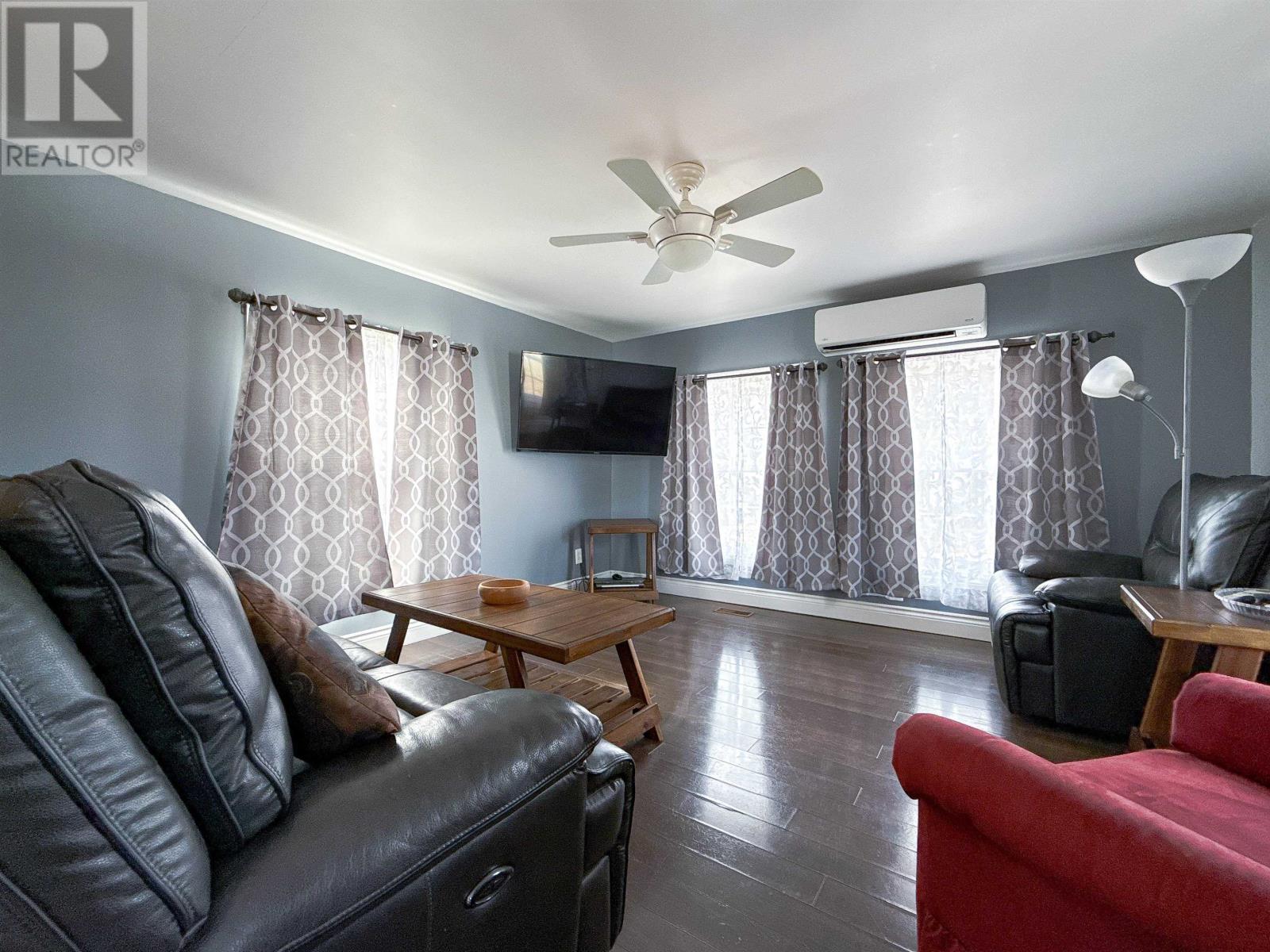 27 Linkletter Estates, Summerside, Prince Edward Island  C1N 4B2 - Photo 3 - 202619530