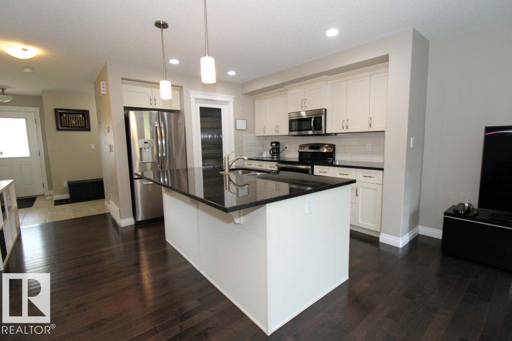3048 Harvey Cr NW, Edmonton, Alberta  T6M 0N4 - Photo 11 - E4502029