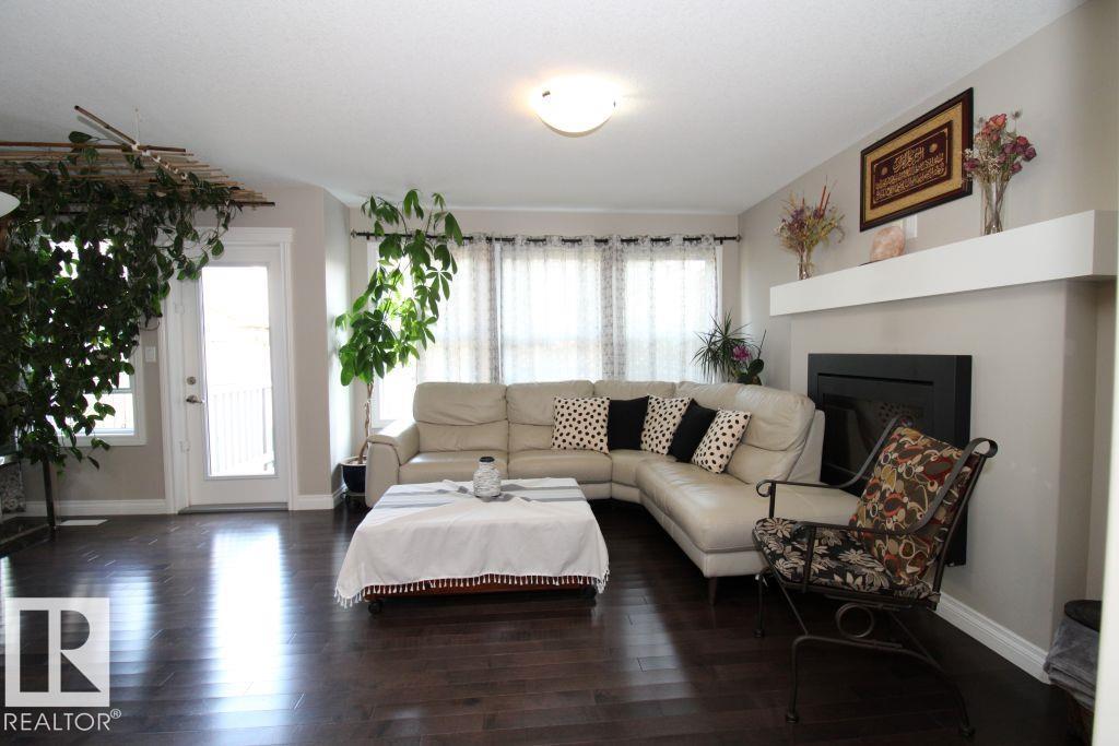 3048 Harvey Cr NW, Edmonton, Alberta  T6M 0N4 - Photo 6 - E4502029