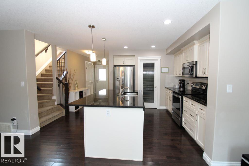 3048 Harvey Cr NW, Edmonton, Alberta  T6M 0N4 - Photo 12 - E4502029