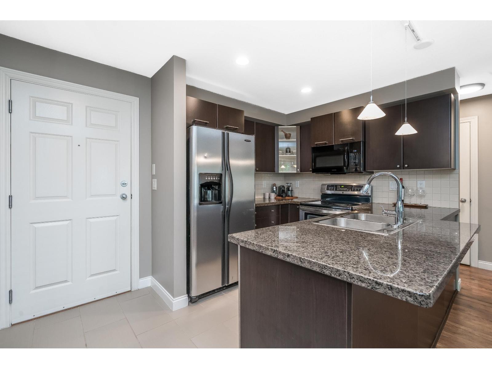 107 5454 198 Street, Langley, British Columbia  V3A 1G2 - Photo 4 - R3116721