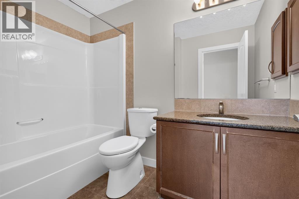 22 Panora Road NW, Calgary, Alberta  T3K 0R4 - Photo 31 - A2334301