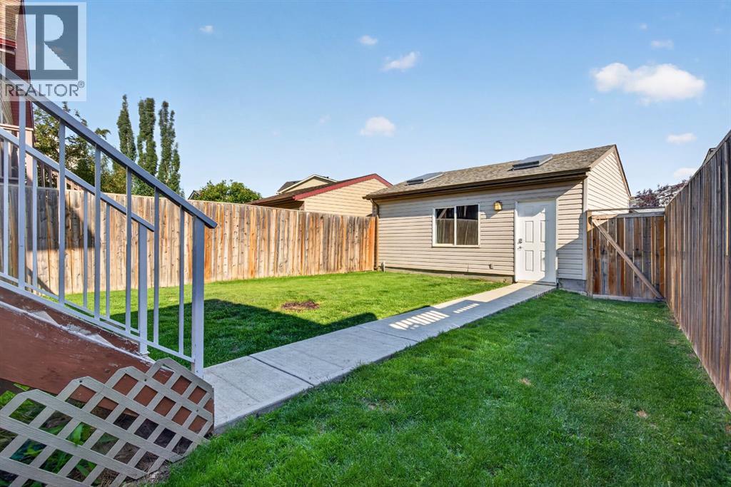 22 Panora Road NW, Calgary, Alberta  T3K 0R4 - Photo 40 - A2334301