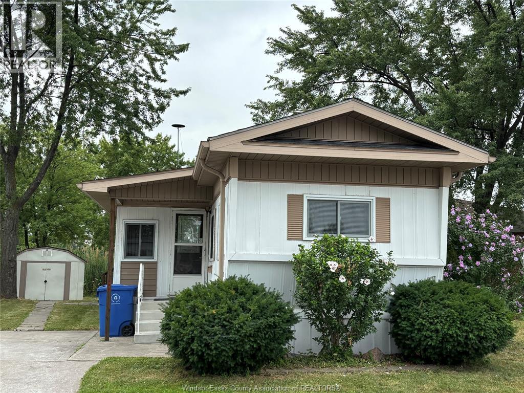 15 Wilder South, Lakeshore, Ontario  N8N 2T1 - Photo 3 - 26018786