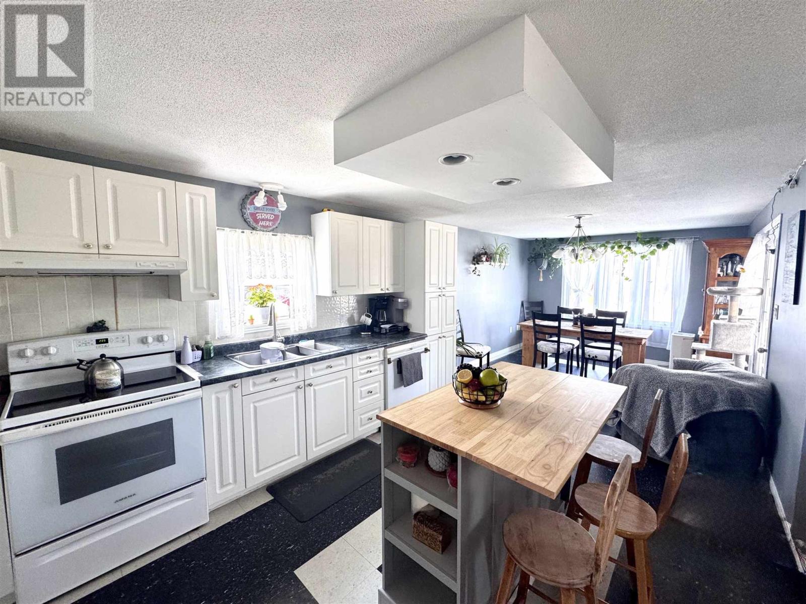 617 Des Noisettes Rue, Dubreuiville, Ontario  P0S 1B0 - Photo 9 - SM262044