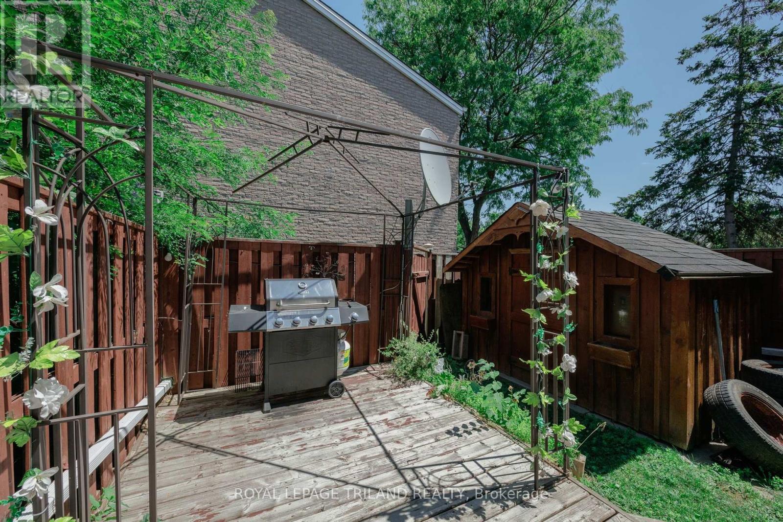 43 - 711 Osgoode Drive, London South, Ontario N6E 2C8 - Photo 35 - X13636006