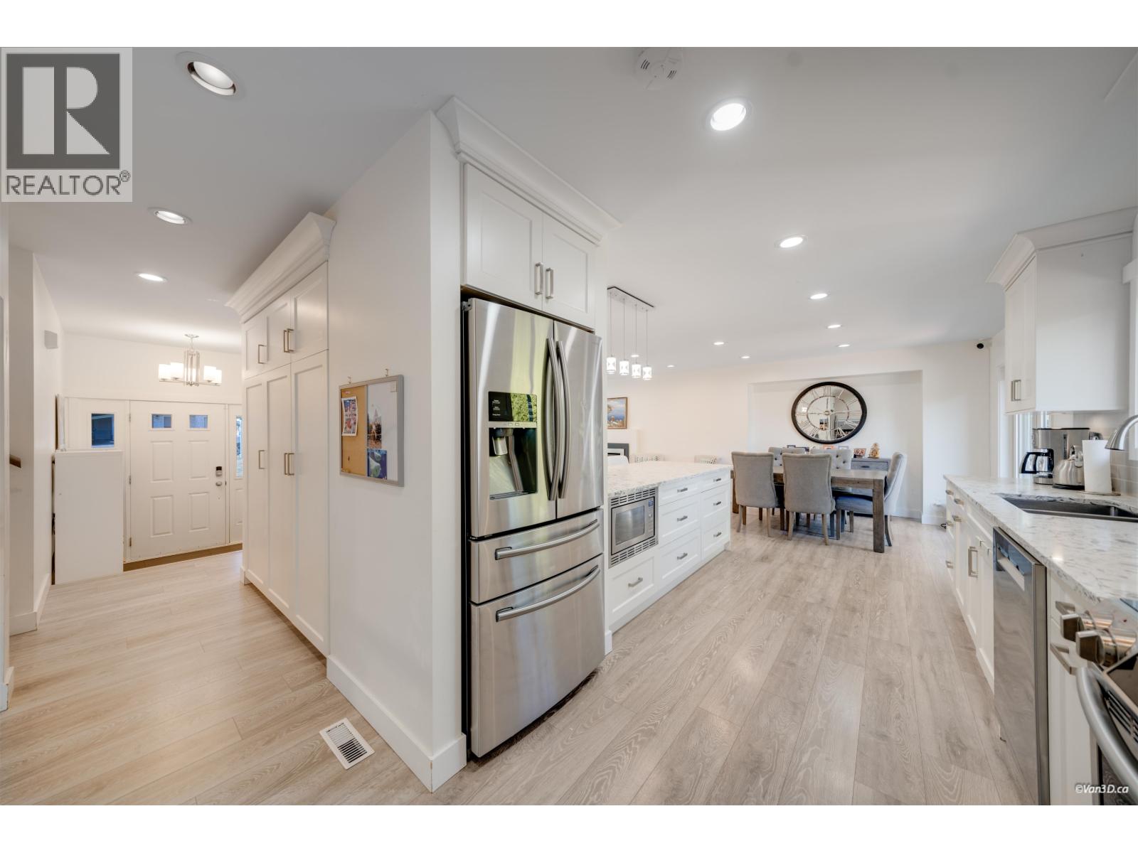 1047 Spar Drive, Coquitlam, British Columbia  V3H 3G9 - Photo 13 - R3151951