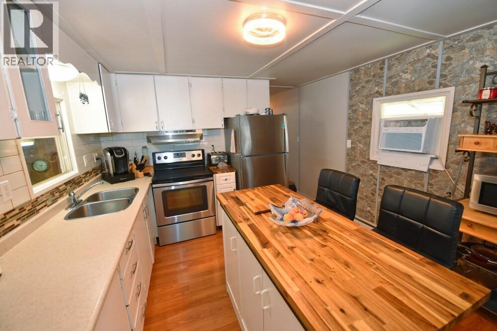 2891 Lakeshore ROAD Unit# 3 Sarnia Ontario Canada N0N1C0 5